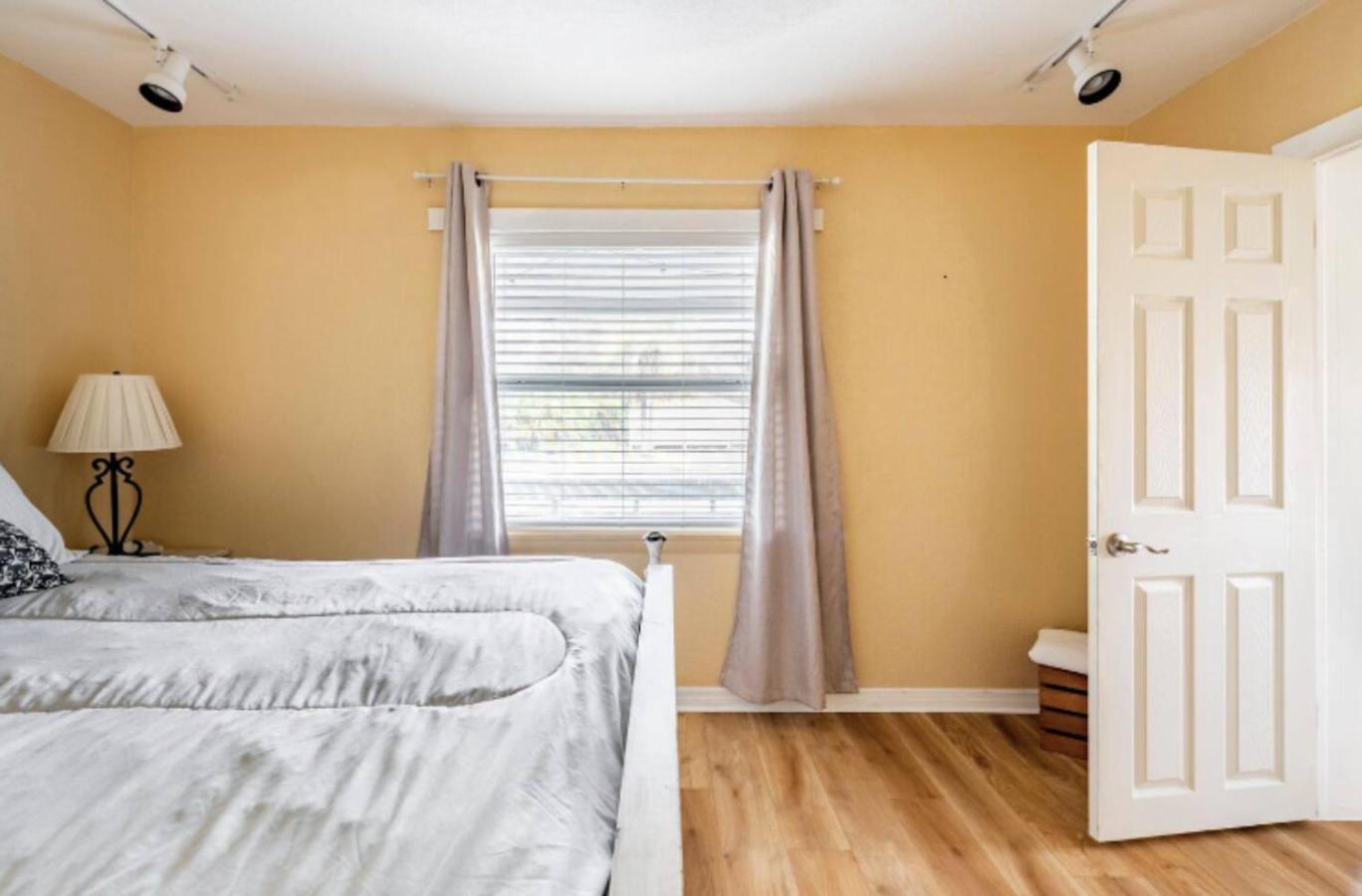 3-Bed Bungalow Walk To Historic Downtown Sanford Buitenkant foto